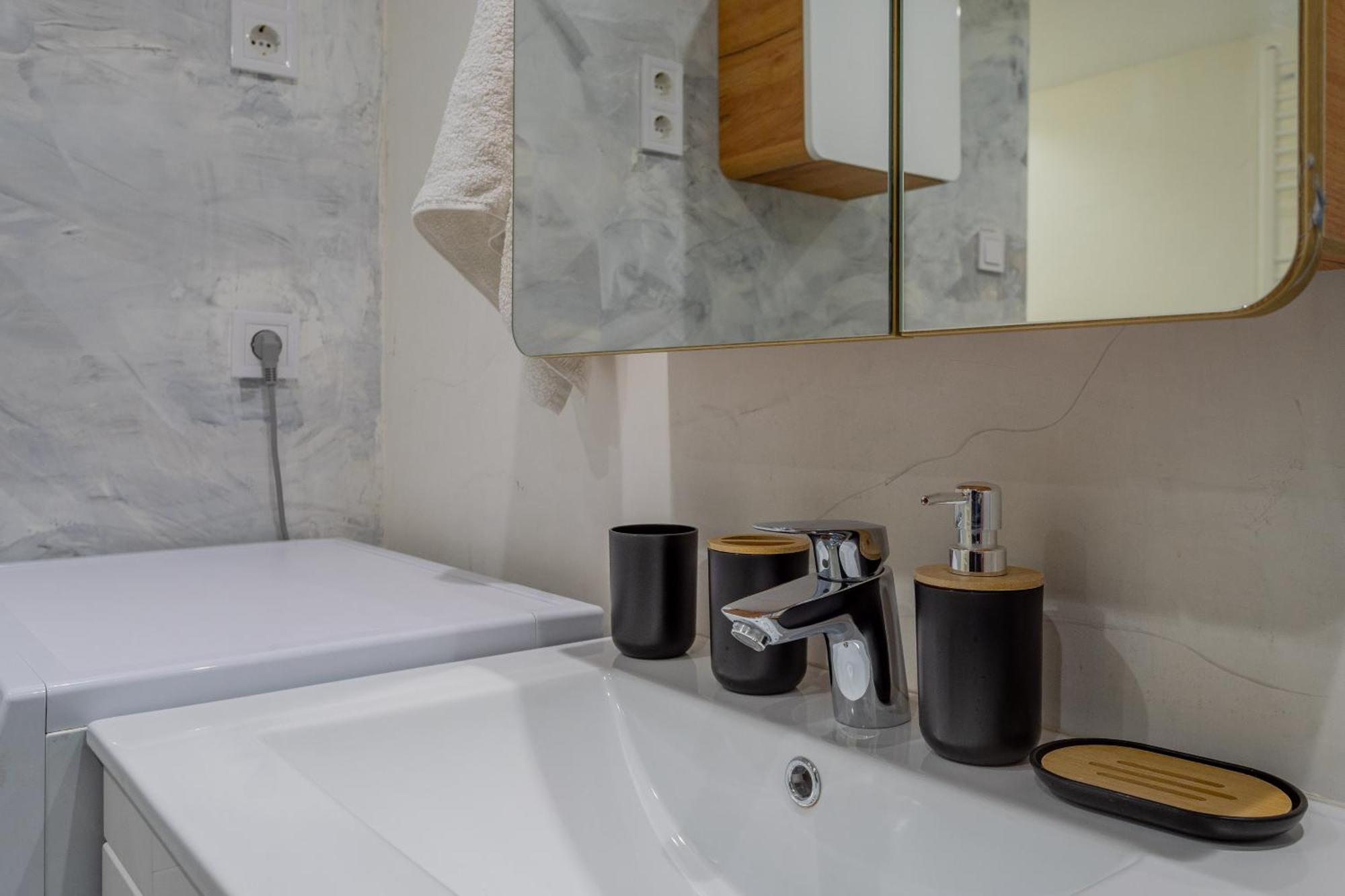 Full Equipment Designed Apartment In The Heart Of Budapest For 4 People المظهر الخارجي الصورة